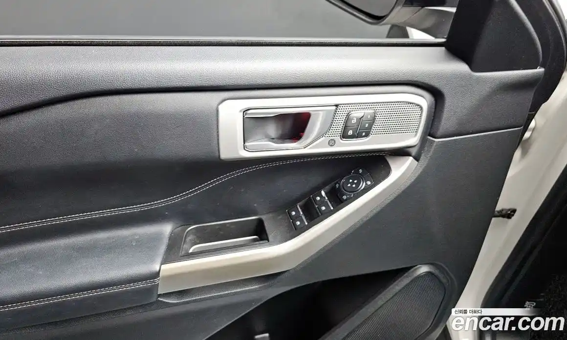 Ford Explorer 2022 2.3 Автомат в Москве № 170737, фото 3