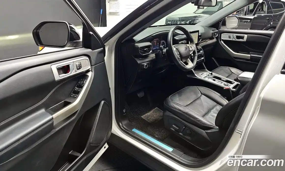 Ford Explorer 2022 2.3 Автомат в Москве № 170737, фото 10