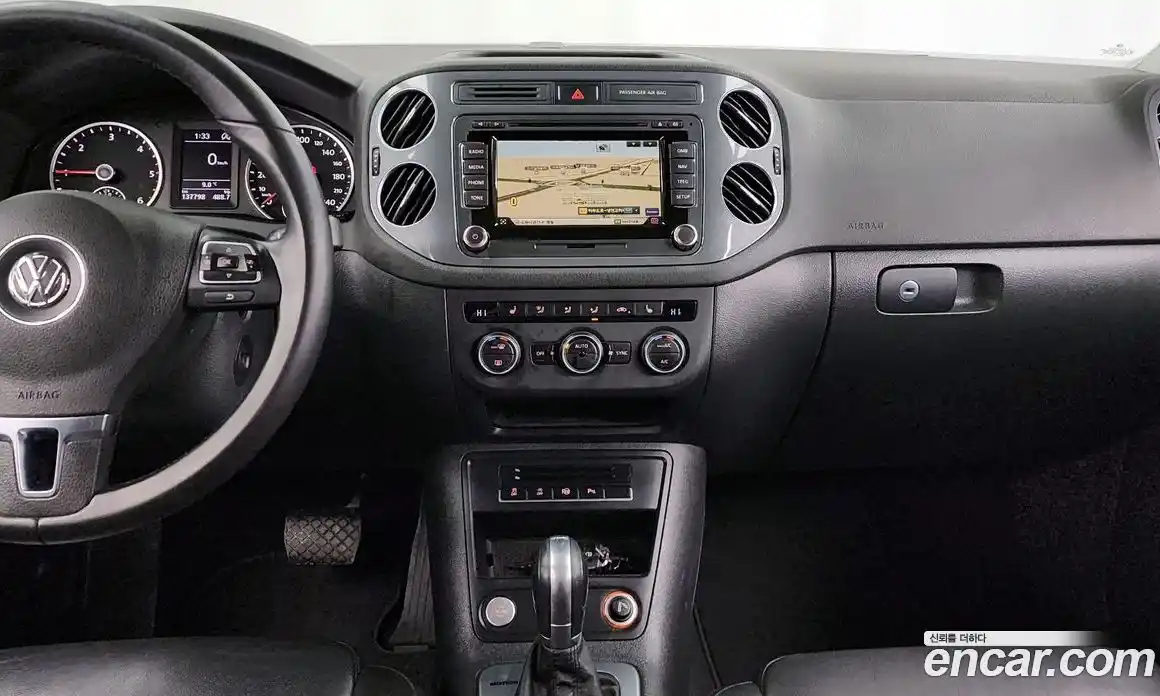 Volkswagen Tiguan 2016 2.0 Автомат в Москве № 173491, фото 7