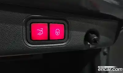 Mercedes-Benz E-Class 2018 2.0 Автомат в Москве № 178567, миниатюра 2