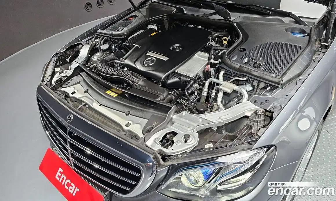 Mercedes-Benz E-Class 2018 2.0 Автомат в Москве № 178567, фото 5