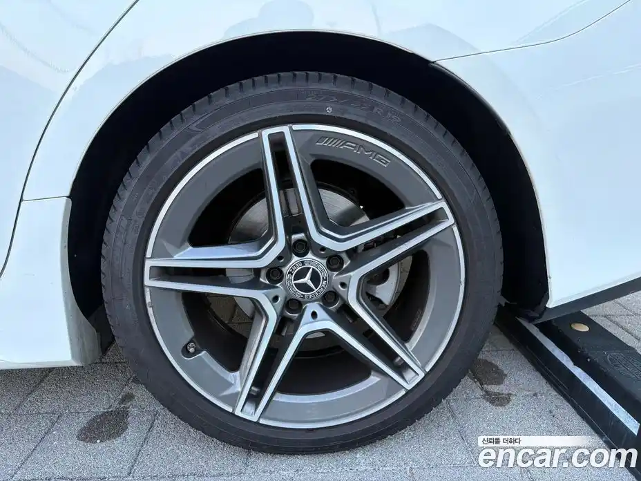 Mercedes-Benz CLS-Class 2022 2.0 Автомат в Москве № 179587, фото 8