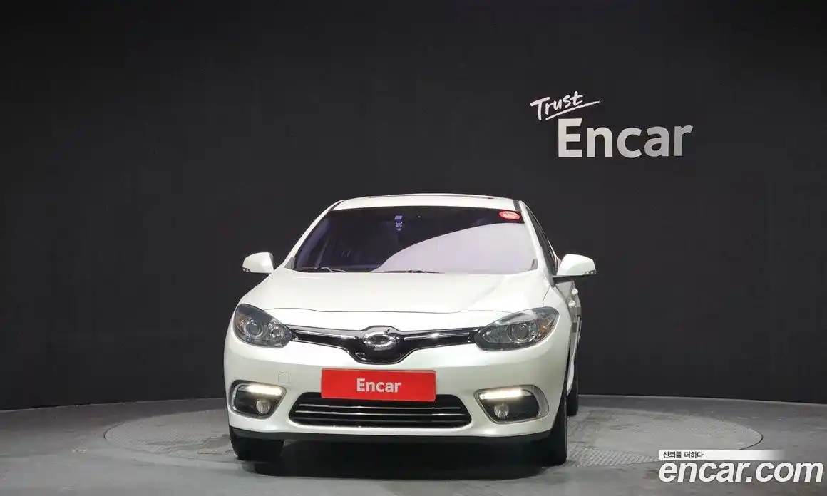 Renault SM3 2015 1.6 Автомат в Москве № 184091, фото 14