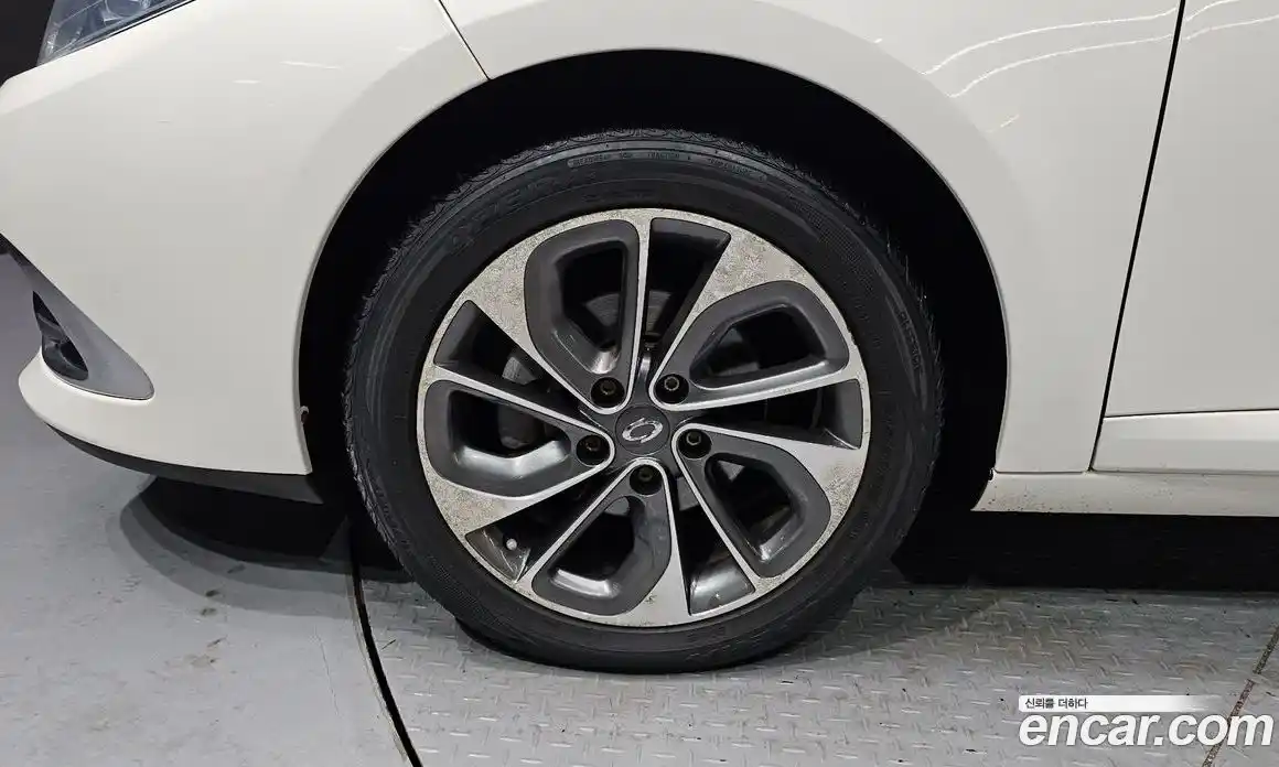 Renault SM3 2015 1.6 Автомат в Москве № 184091, фото 17