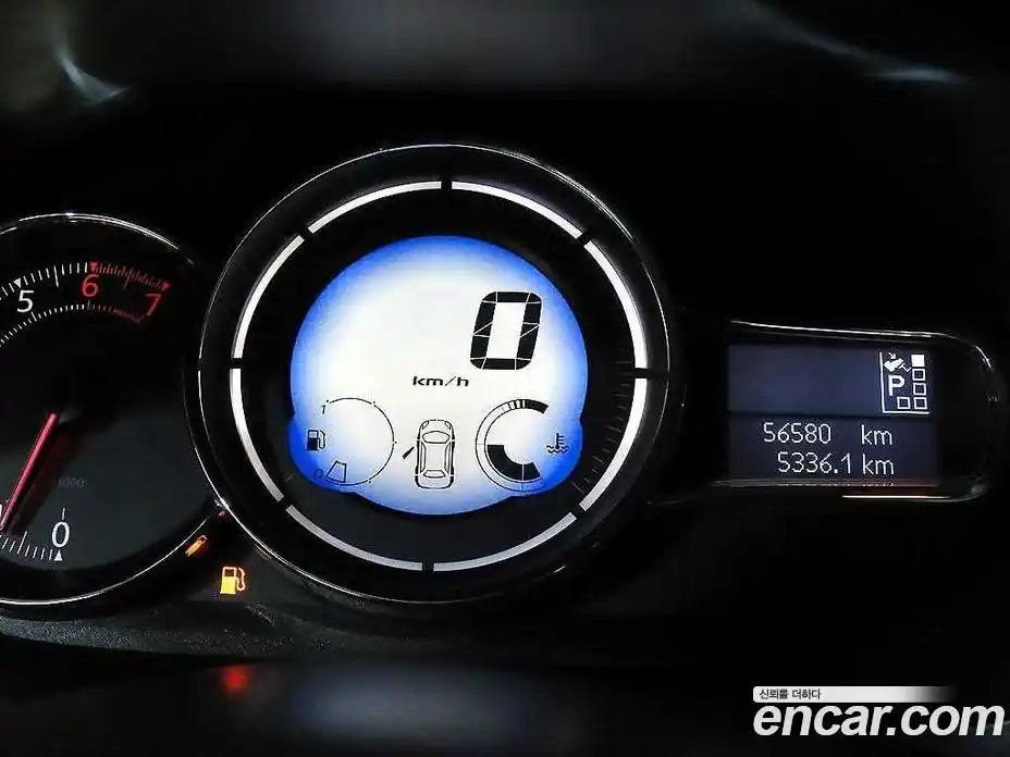 Renault SM3 2014 1.6 Автомат в Москве № 185643, фото 9