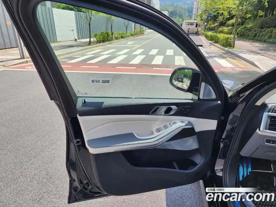 BMW X7 2025 4.4 Автомат в Москве № 187230, фото 14