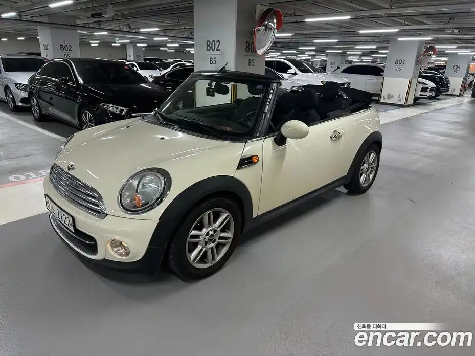 Mini Cooper Convertible 2011 1.6 Автомат в Москве № 188786, фото 15