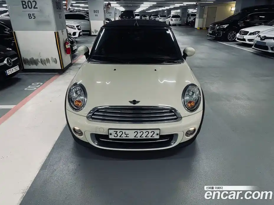 Mini Cooper Convertible 2011 1.6 Автомат в Москве № 188786, фото 2