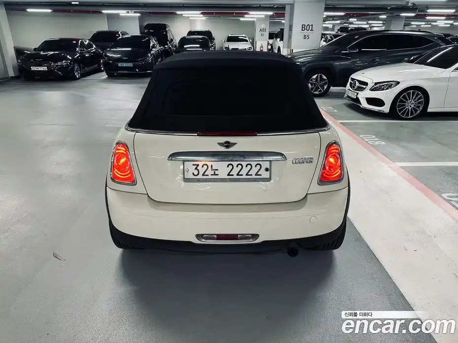 Mini Cooper Convertible 2011 1.6 Автомат в Москве № 188786, фото 4