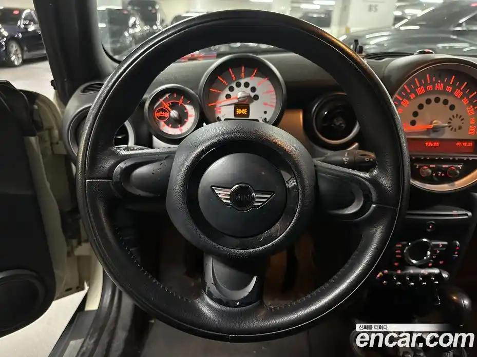 Mini Cooper Convertible 2011 1.6 Автомат в Москве № 188786, фото 7