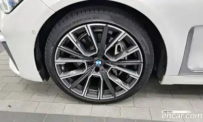 BMW 7-Series 2021 3.0 Автомат в Москве № 192815, миниатюра 2