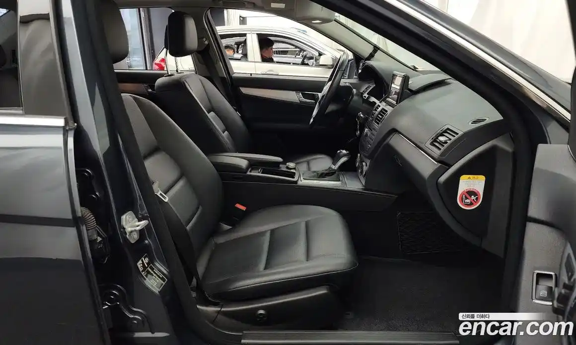 Mercedes-Benz C-Class 2010 1.8 Автомат в Москве № 194524, фото 8