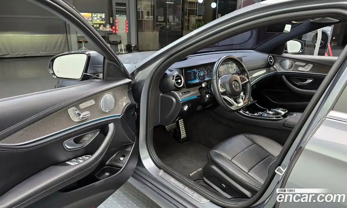 Mercedes-Benz E-Class 2018 2.0 Автомат в Москве № 195068, фото 17