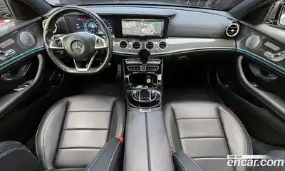 Mercedes-Benz E-Class 2018 2.0 Автомат в Москве № 195068, миниатюра 2