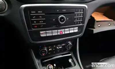 Mercedes-Benz GLA-Class 2019 2.0 Автомат в Москве № 195082, миниатюра 12