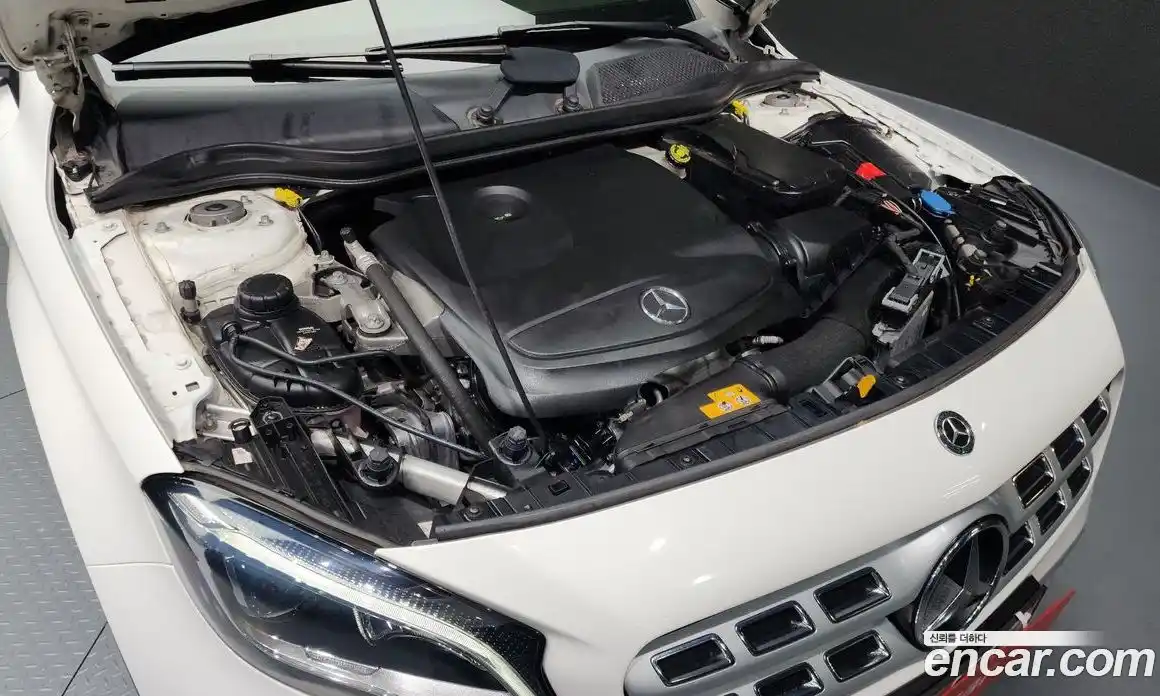 Mercedes-Benz GLA-Class 2019 2.0 Автомат в Москве № 195082, фото 5