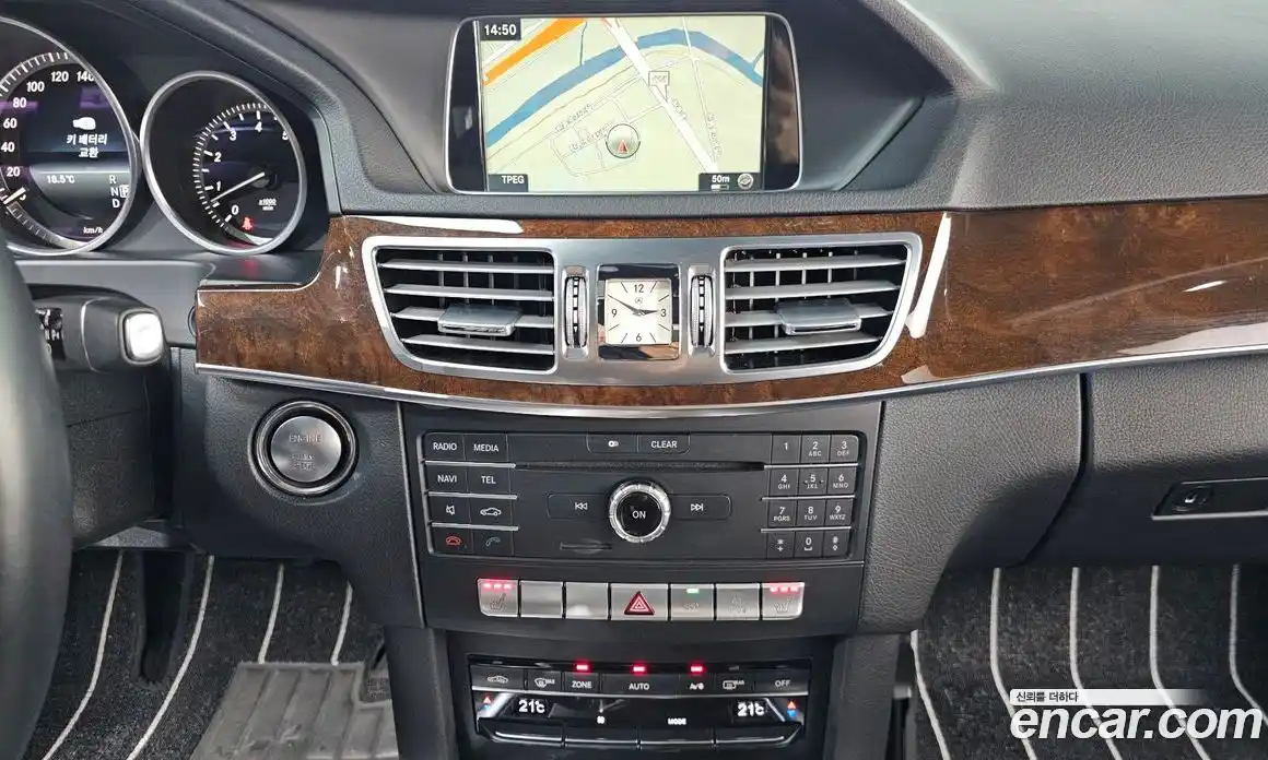 Mercedes-Benz E-Class 2016 3.5 Автомат в Москве № 195302, фото 15