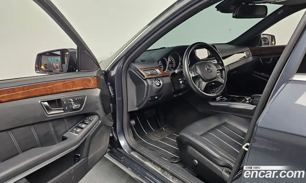 Mercedes-Benz E-Class 2016 3.5 Автомат в Москве № 195302, фото 10