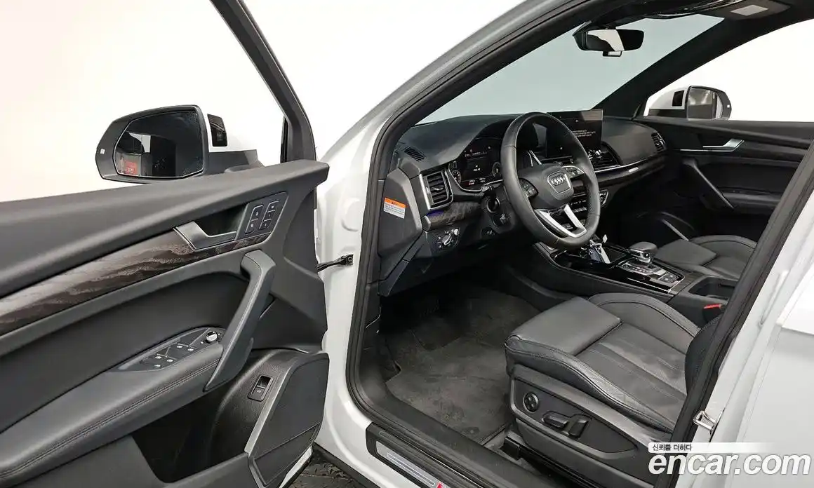 Audi Q5 2023 2.0 Автомат в Москве № 196208, фото 13