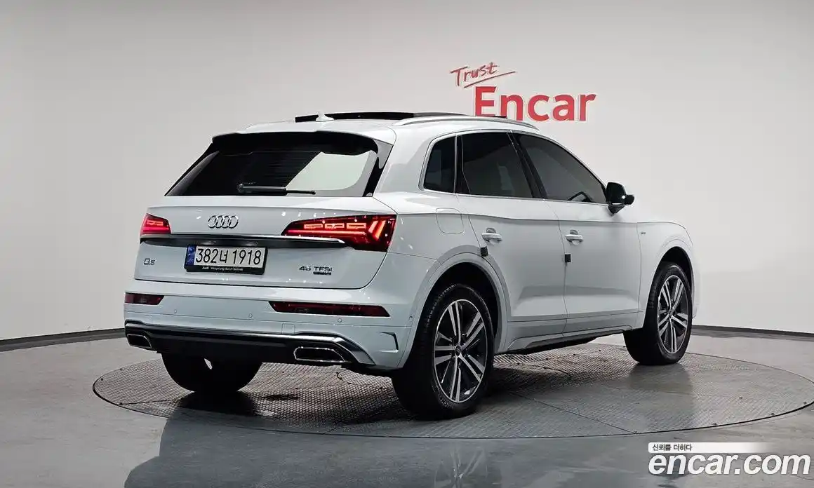 Audi Q5 2023 2.0 Автомат в Москве № 196208, фото 4