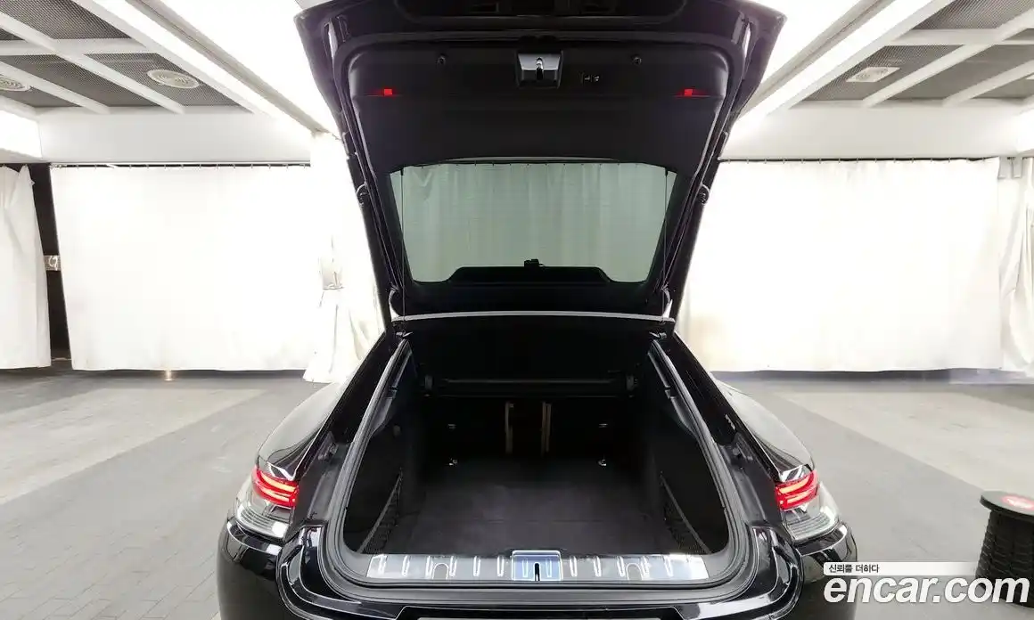 Porsche Panamera 2023 2.9 Автомат в Москве № 197149, фото 20