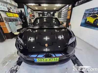 Porsche Taycan, 2025