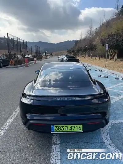 Porsche Taycan 2025 Автомат в Москве № 197199, миниатюра 4