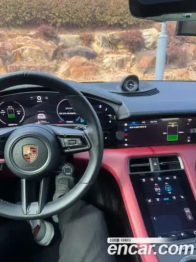 Porsche Taycan 2025 Автомат в Москве № 197199, миниатюра 6