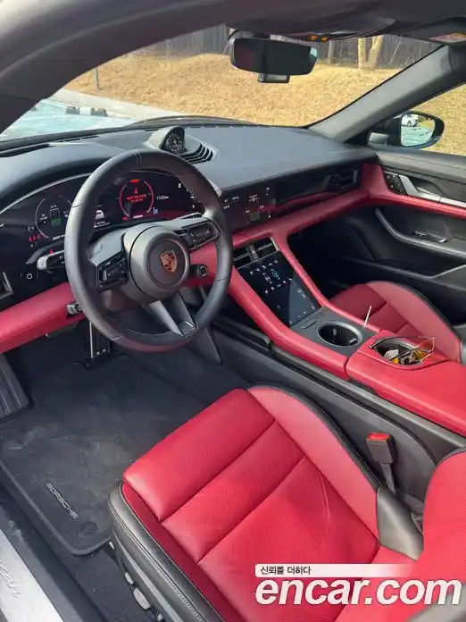 Porsche Taycan 2025 Автомат в Москве № 197199, фото 7