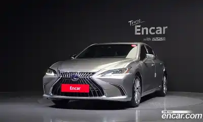 Lexus ES 2022 2.5 Автомат в Москве № 198760, миниатюра 11
