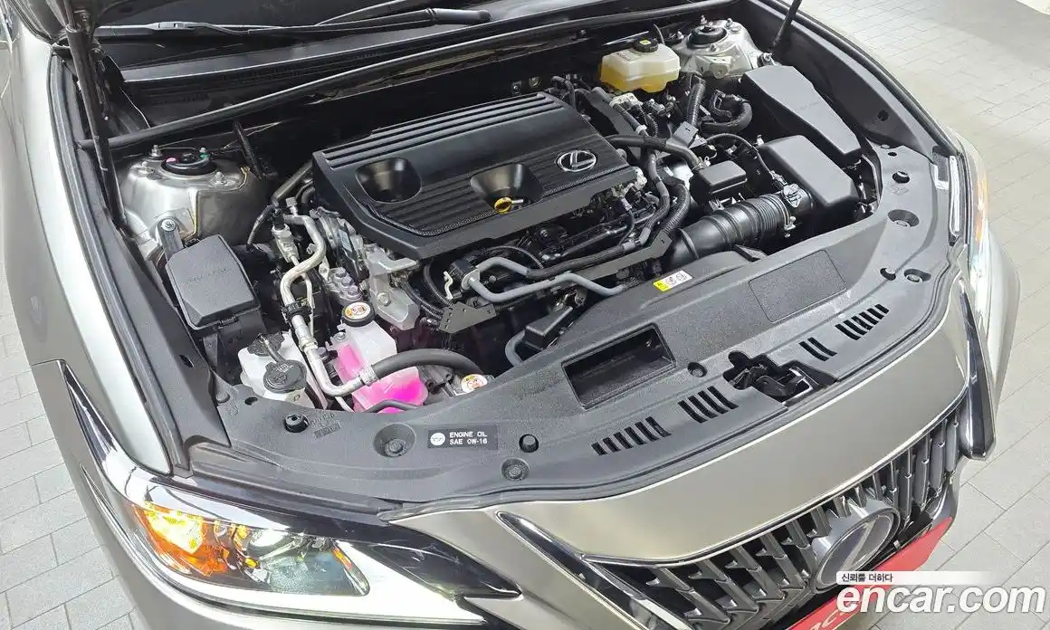 Lexus ES 2022 2.5 Автомат в Москве № 198760, фото 6