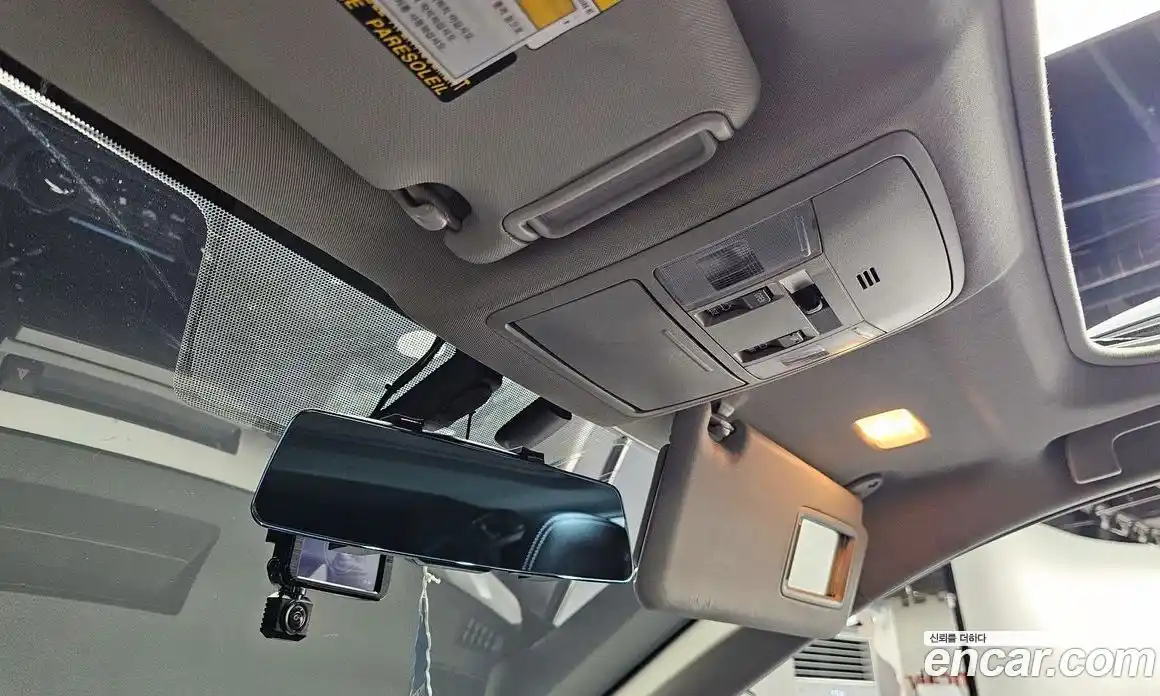 Toyota RAV4 2018 2.5 Автомат в Москве № 199661, фото 17