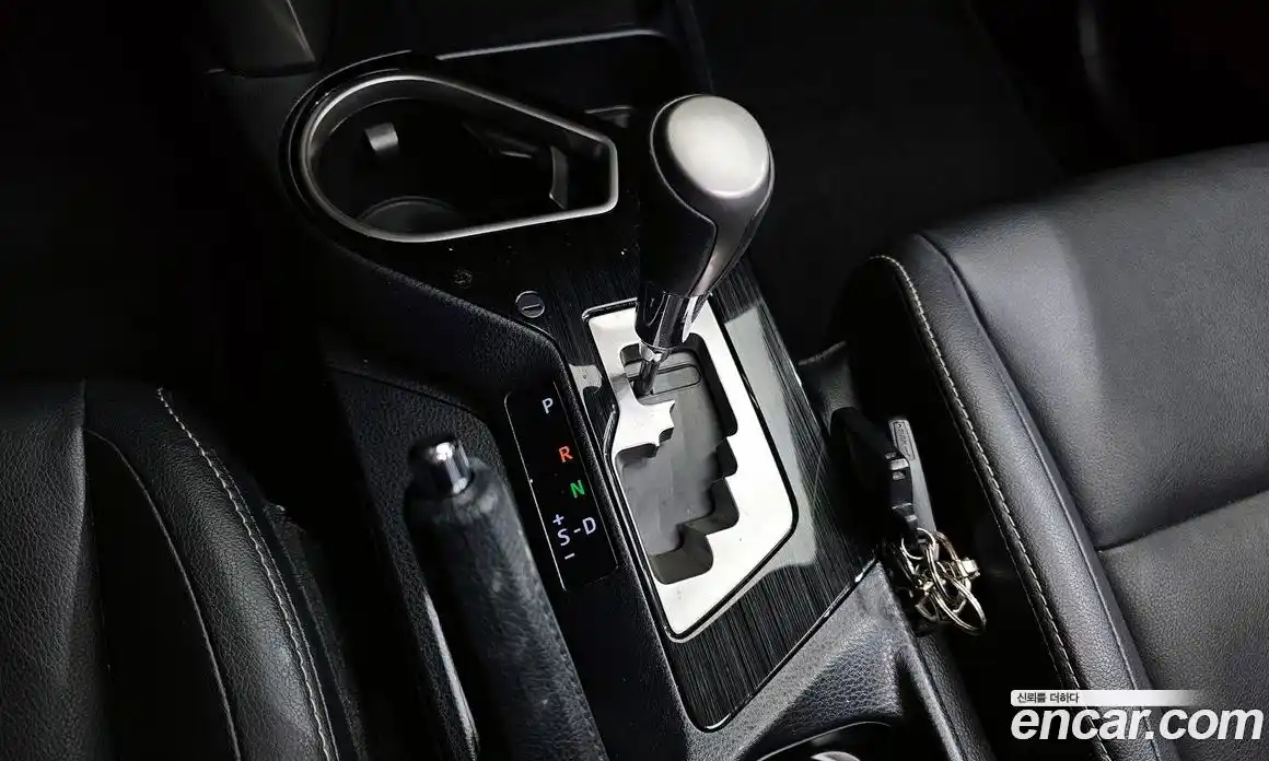 Toyota RAV4 2018 2.5 Автомат в Москве № 199661, фото 9