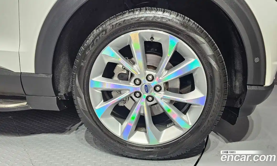 Ford Explorer 2022 3.0 Автомат в Москве № 199786, фото 19