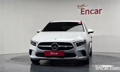 Mercedes-Benz A-Class 2020 2.0 Автомат в Москве № 204490, миниатюра 3