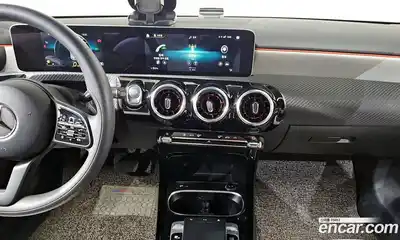 Mercedes-Benz A-Class 2020 2.0 Автомат в Москве № 204490, миниатюра 7