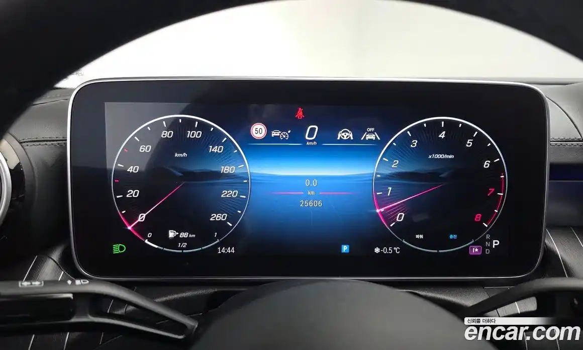 Mercedes-Benz CLE-Class 2024 3.0 Автомат в Москве № 205789, фото 20