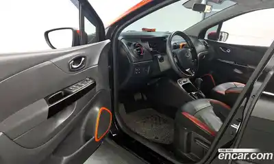 Renault QM3 2015 1.5 Автомат в Москве № 207259, миниатюра 10