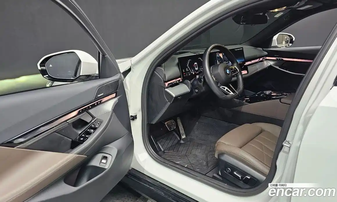 BMW 5-Series 2025 2.0 Автомат в Москве № 210310, фото 12