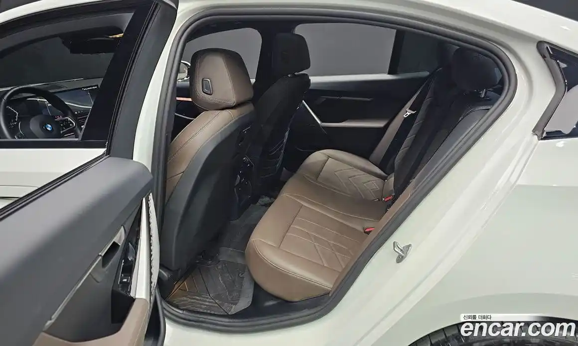 BMW 5-Series 2025 2.0 Автомат в Москве № 210310, фото 15