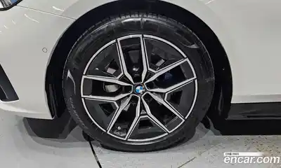 BMW 5-Series 2025 2.0 Автомат в Москве № 210310, миниатюра 4