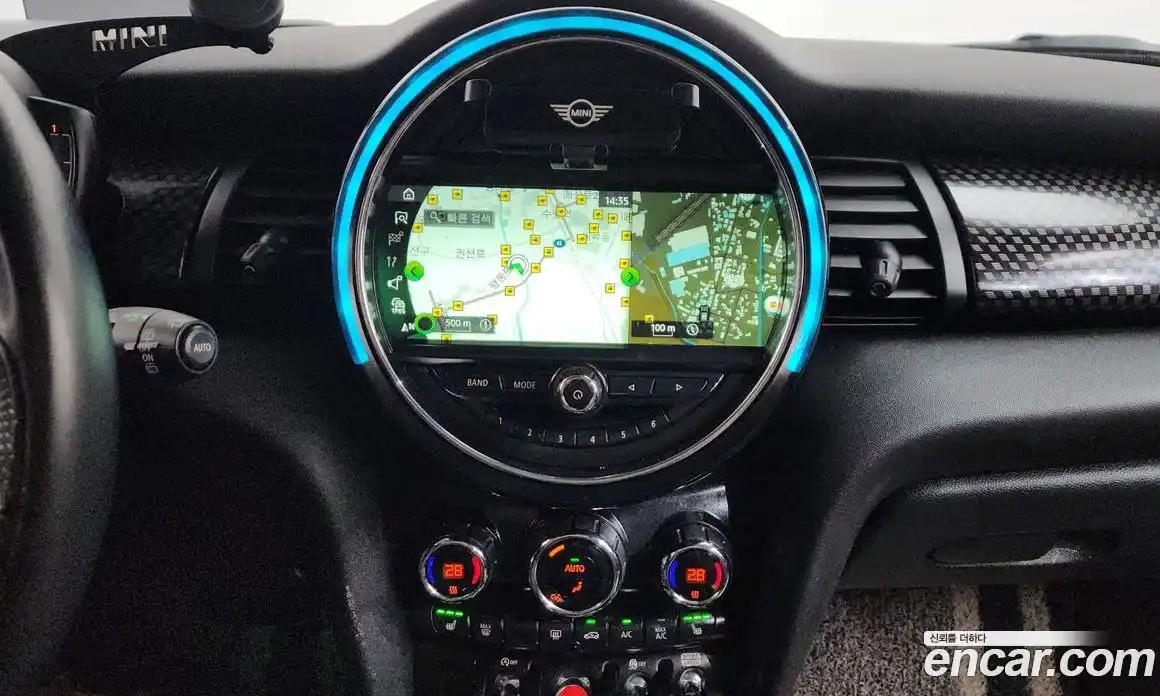 Mini Cooper 2019 2.0 Автомат в Москве № 210803, фото 16