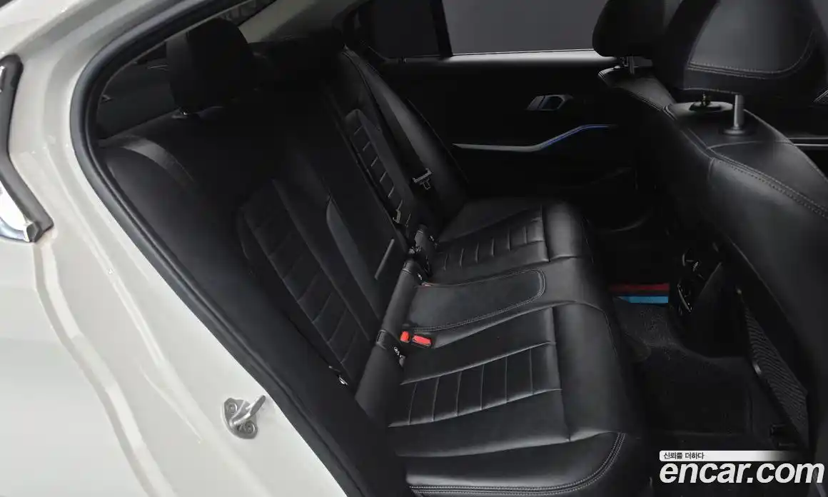 BMW 3-Series 2021 2.0 Автомат в Москве № 211779, фото 12