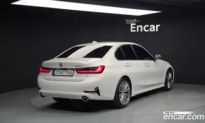 BMW 3-Series 2021 2.0 Автомат в Москве № 211779, миниатюра 2