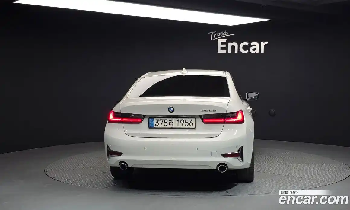 BMW 3-Series 2021 2.0 Автомат в Москве № 211779, фото 4