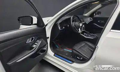 BMW 3-Series 2021 2.0 Автомат в Москве № 211779, миниатюра 10