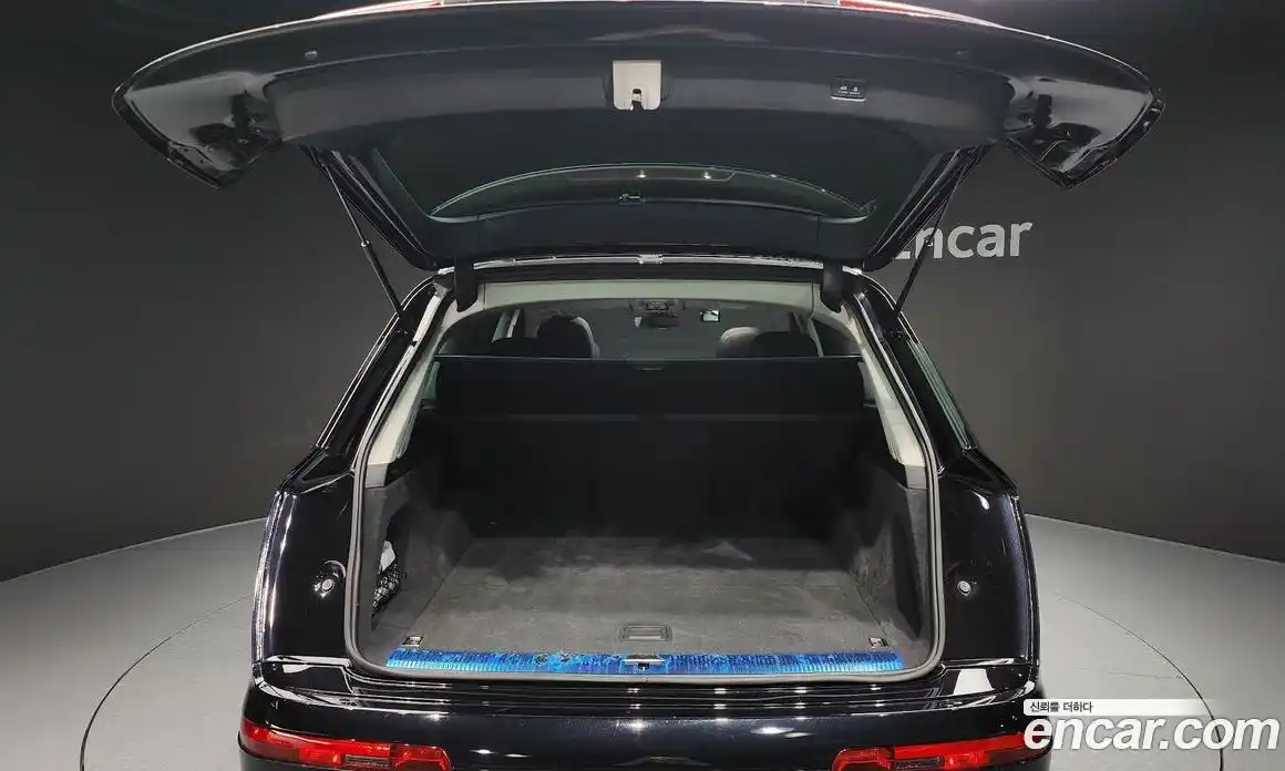 Audi Q7 2021 3.0 Автомат в Москве № 212593, фото 18