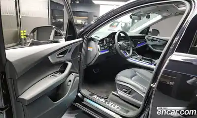 Audi Q7 2021 3.0 Автомат в Москве № 212593, миниатюра 6