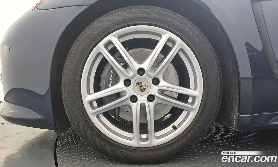 Porsche Panamera 2012 3.6 Автомат в Москве № 213275, фото 16