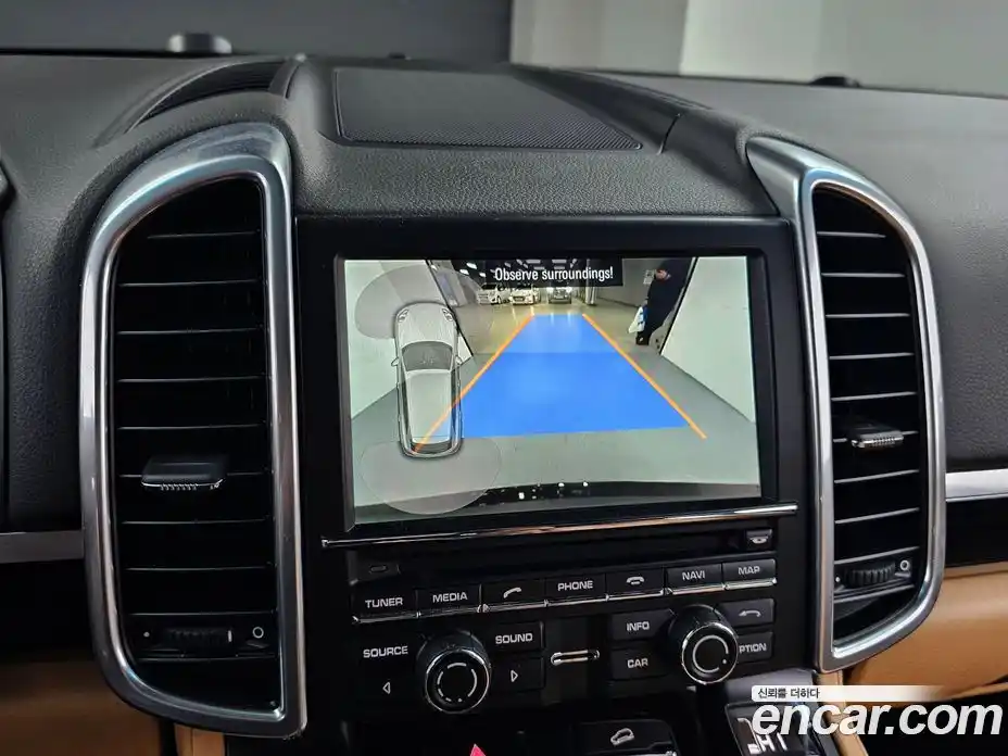 Porsche Cayenne 2015 3.0 Автомат в Москве № 213297, фото 17